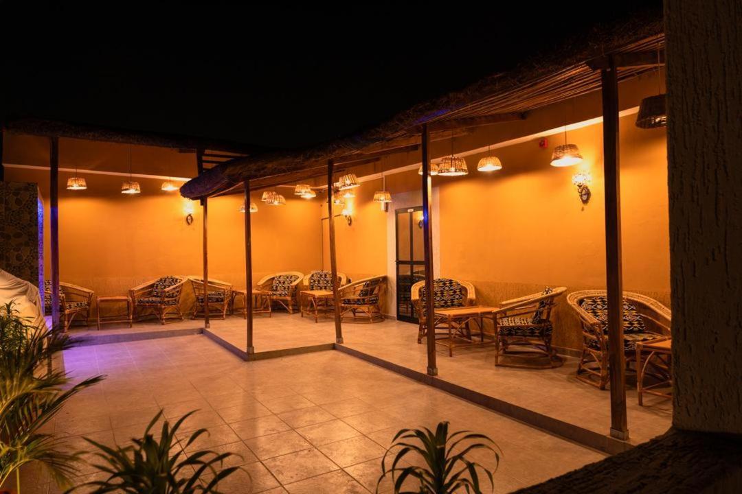 Airport Inn Hotel Lomé Exterior foto